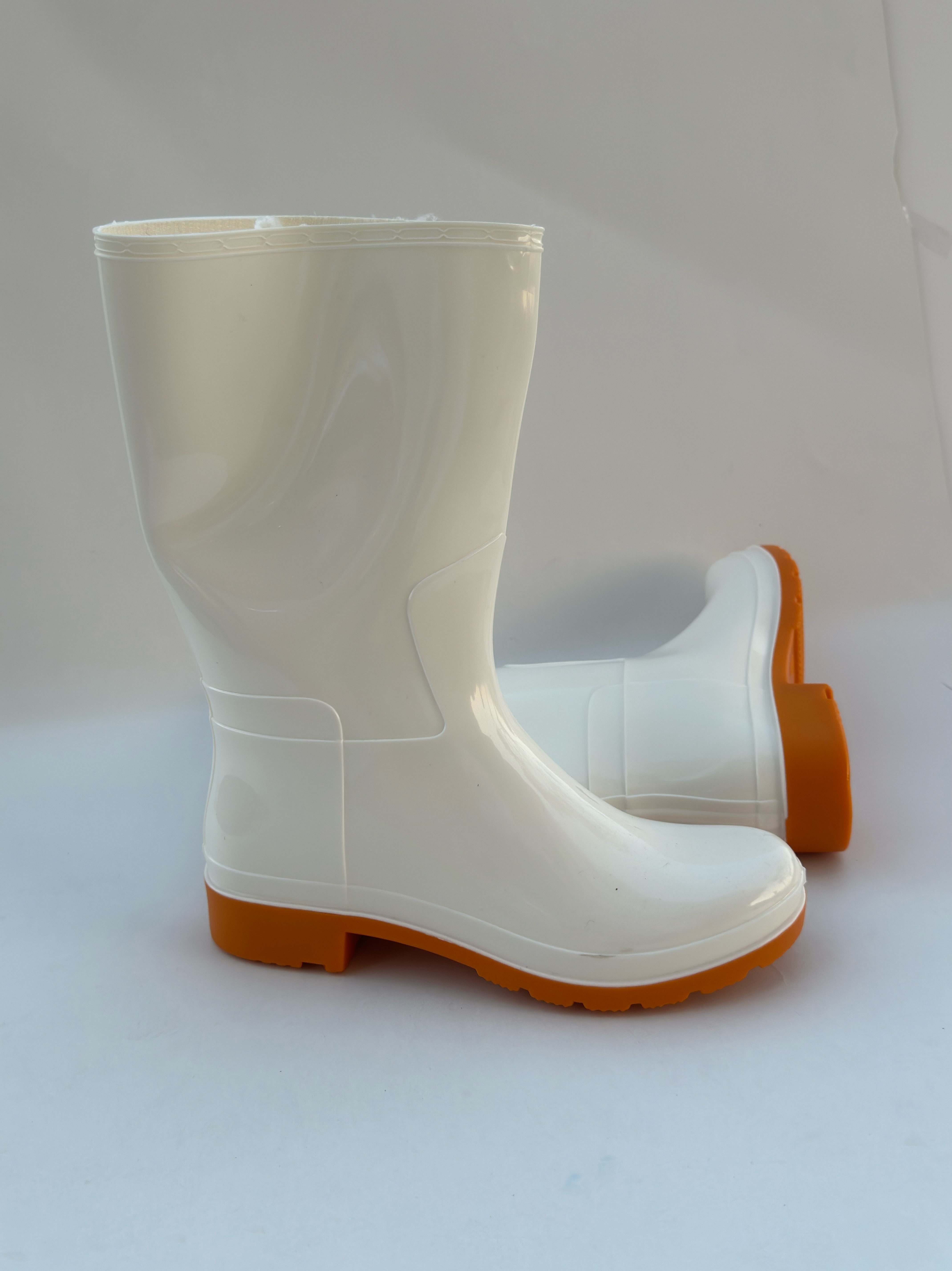 چکمه کوتاه زنانه(سفید)